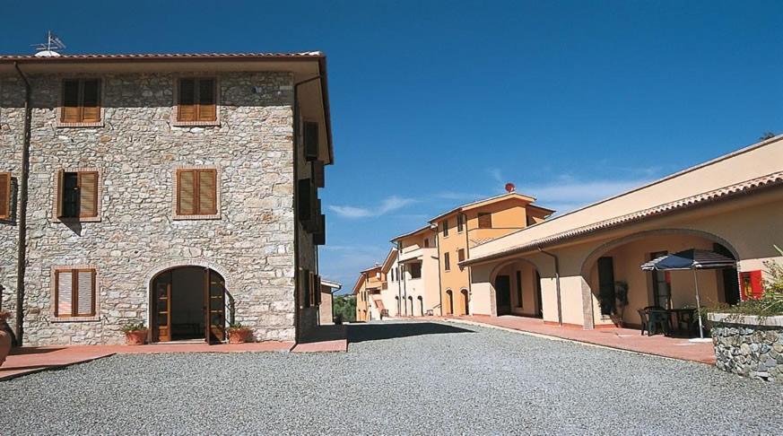 Villaggio Residence La Pieve Di Помая Номер фото